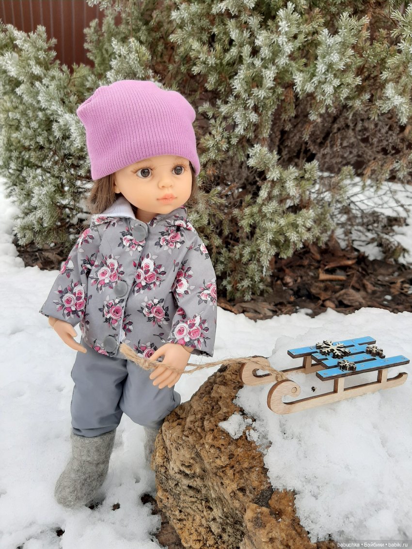 Зимние фото и эпизоды из жизни кукол