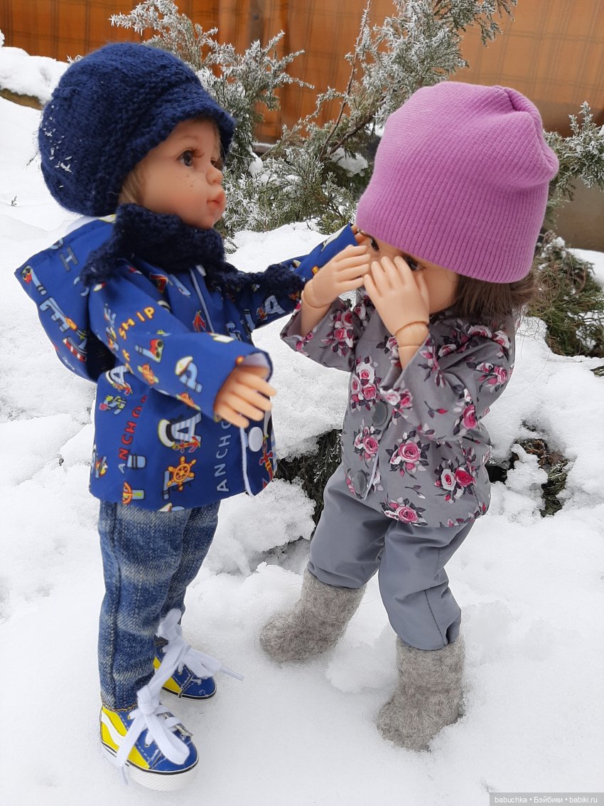 Зимние фото и эпизоды из жизни кукол