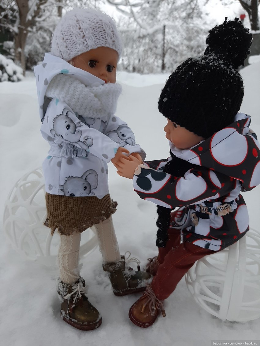 Зимние фото и эпизоды из жизни кукол