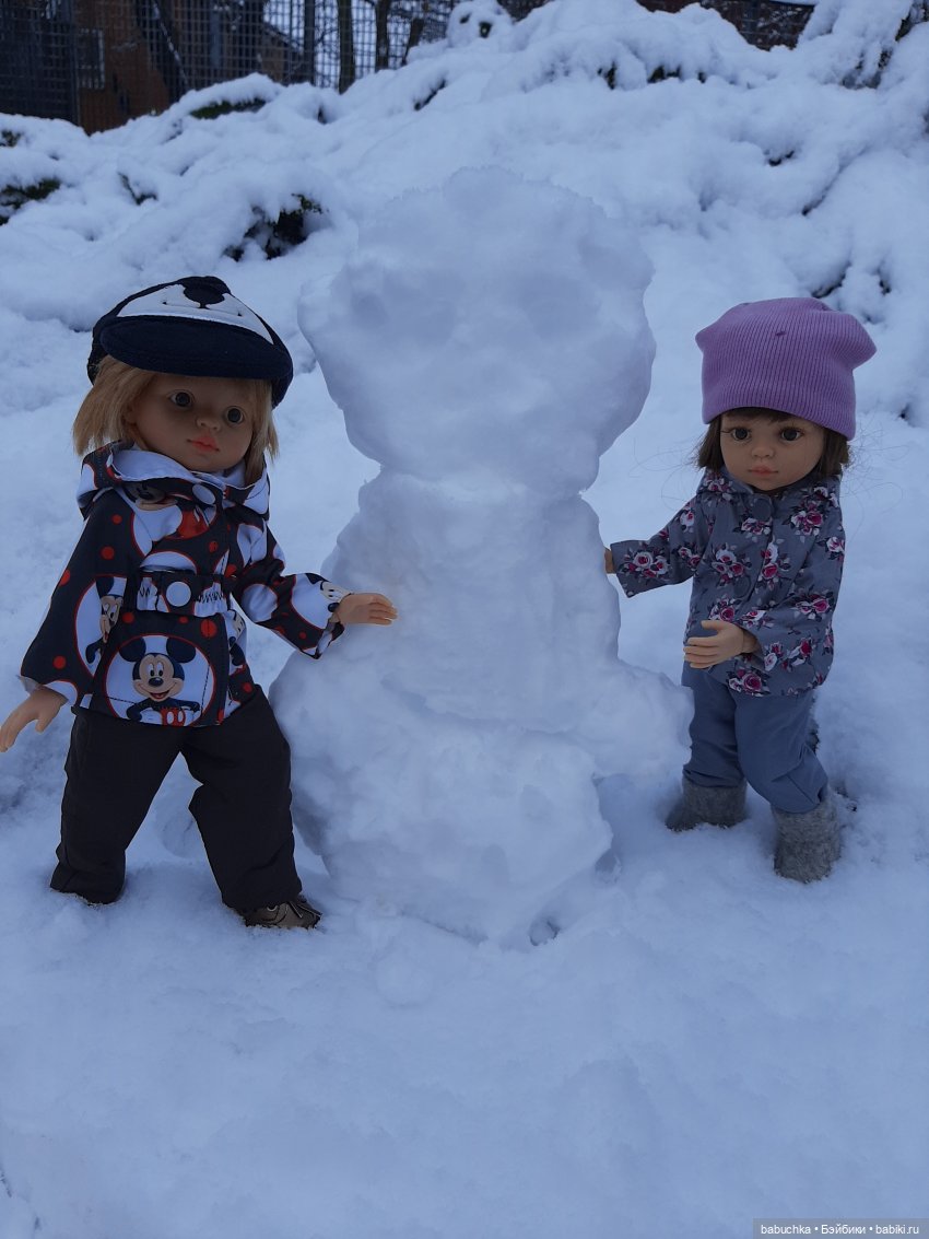 Зимние фото и эпизоды из жизни кукол