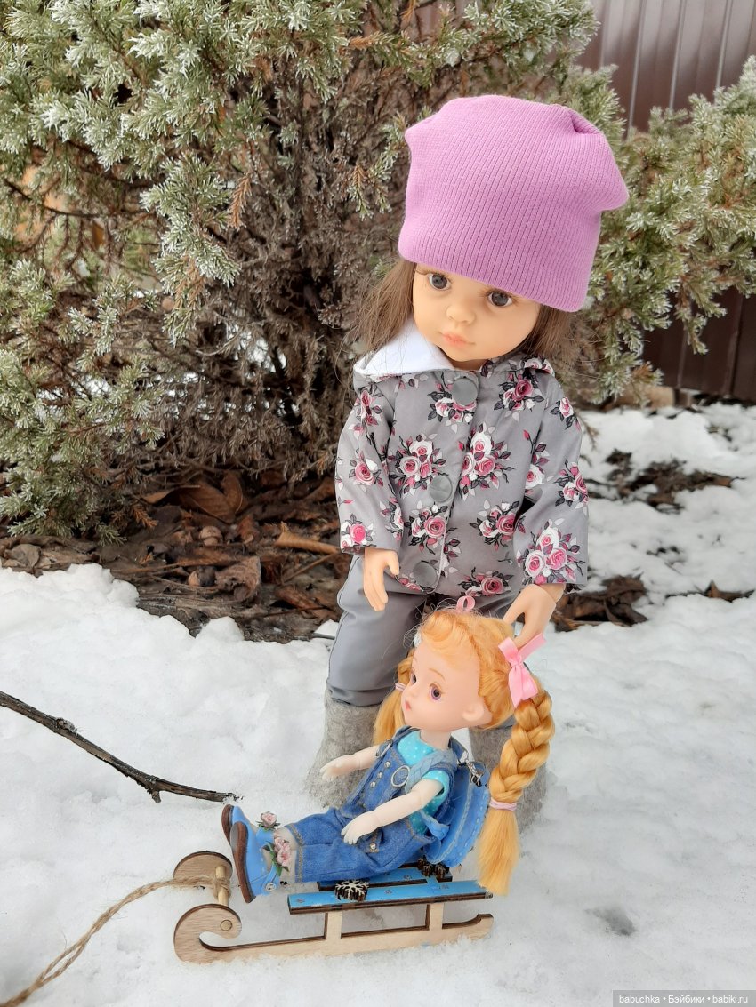 Зимние фото и эпизоды из жизни кукол