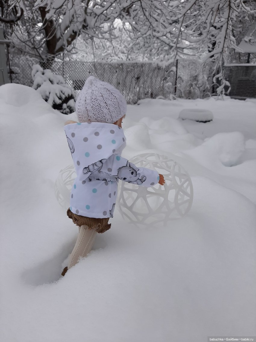 Зимние фото и эпизоды из жизни кукол (фото 3)