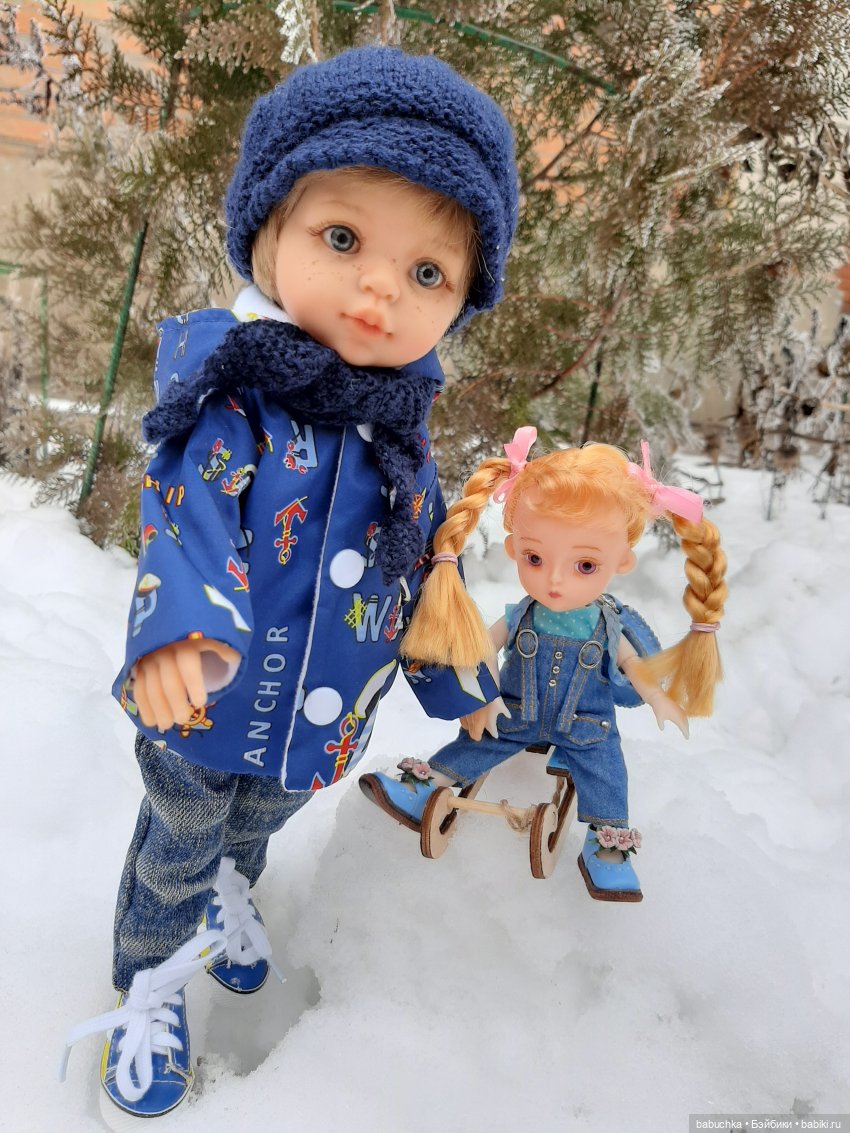 Зимние фото и эпизоды из жизни кукол