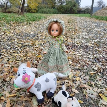 Алла пастушка, коровка Пеструшка, да бычок Кабачок.