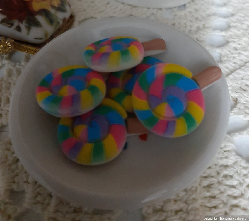 Сюжетные полочки - 3 (Чаепитие в уютном дворике.)