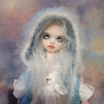 Снежка или пока часы 12 бьют