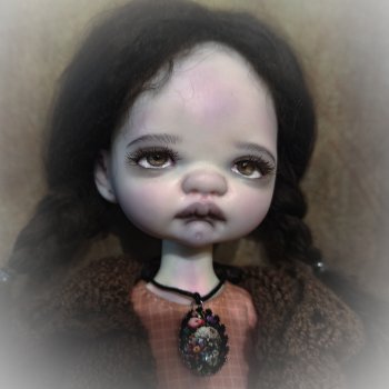 Варенька-мрачная девочка