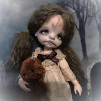 Ещё одна девочка "с того света".