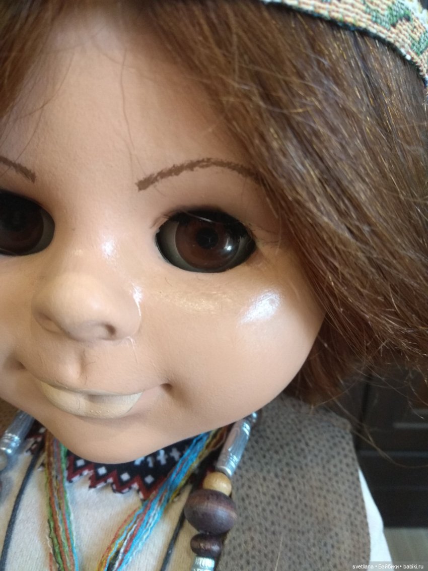 Почерневшая кукла ГДР стала хиппи. Продолжаю эксперимент