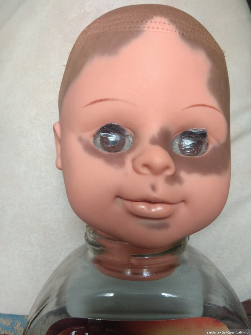 Почерневшая кукла ГДР стала хиппи. Продолжаю эксперимент