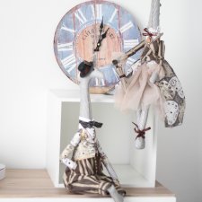 Свидание у часов! Жирафы