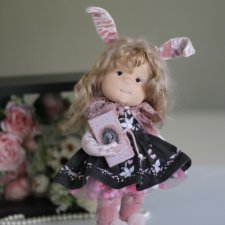Бетти интерьерная зайка-кукла