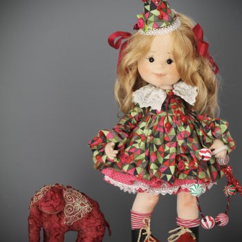 Клоунесса и слон