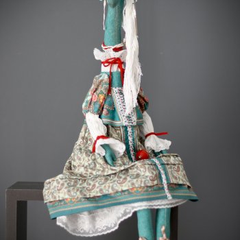 Лошадь в кокошнике 2