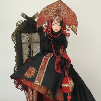 Курица, нет, девица краса