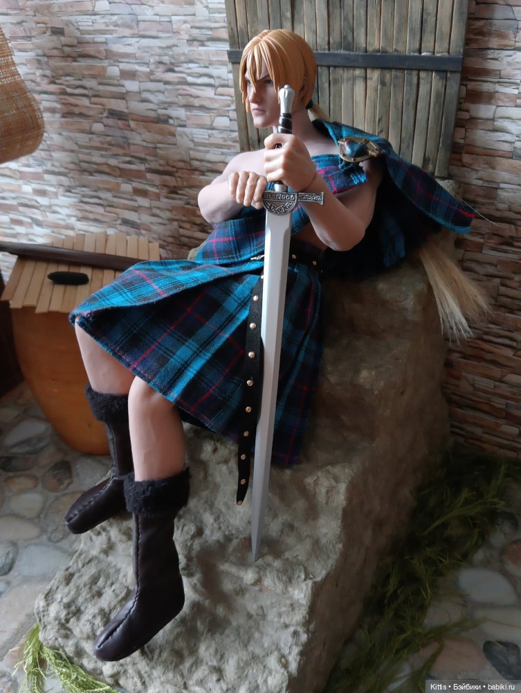 Крис, он же Финн, старший брат Мойры, воин, кузнец, художник (фото 3)