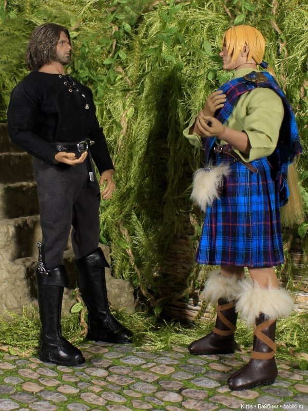 Крис, он же Финн, старший брат Мойры, воин, кузнец, художник