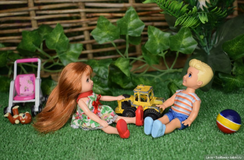 Трактор и коляска — Куклы Kelly (Келли): Сестра Барби (фото 4)