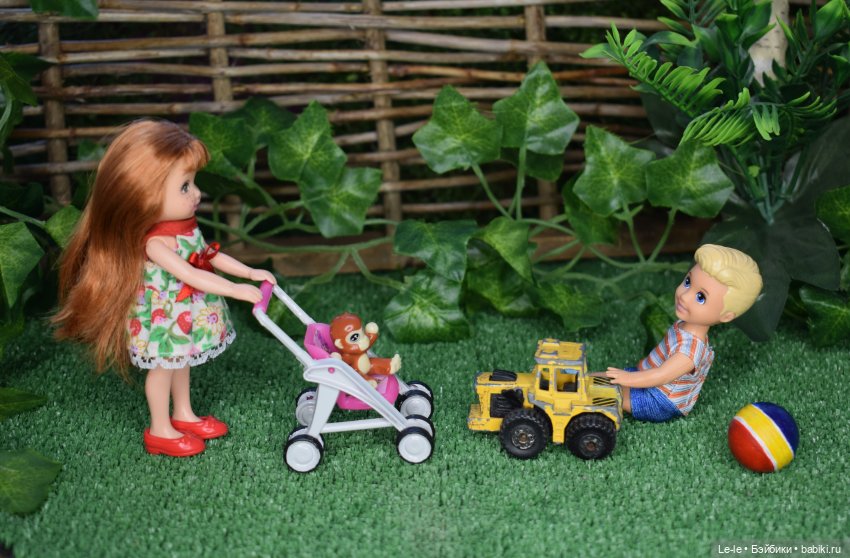 Трактор и коляска — Куклы Kelly (Келли): Сестра Барби (фото 3)