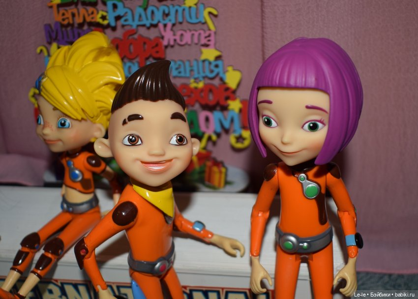 Новенькие на новогодней ёлке (фото 10)