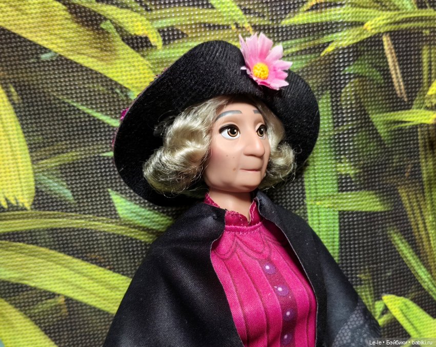 Семейство Мадригаль — Куклы Disney Animators и Принцессы Диснея: Disney Store