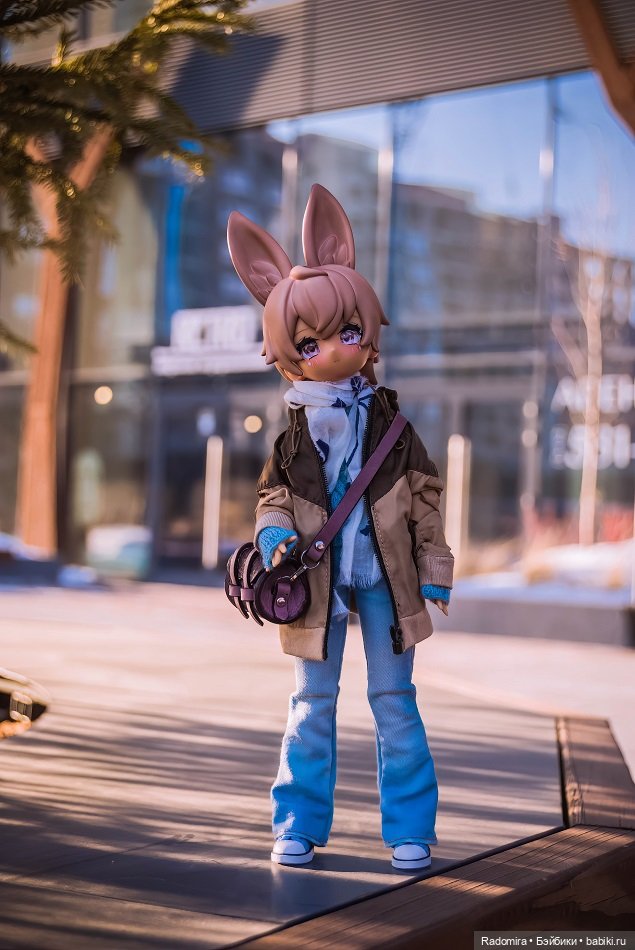 Лемонель и Канелла гуляют ранней весной