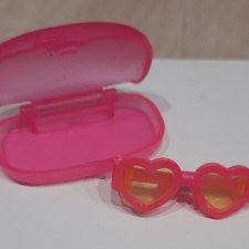 Очки в футляре