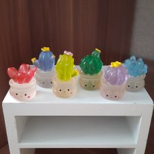 Кактусы светятся