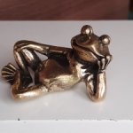 Лягушка металл