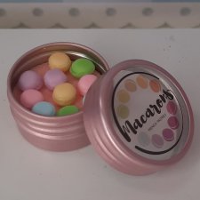 Пирожные в коробочке