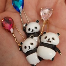 Брошки пандочки