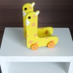 Деревянная игрушка для кукол