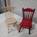 Стульчики для кукол