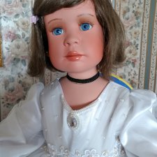 Девочка фарфор от Denise McMillan. Девочка фарфор от Denise McMillan.