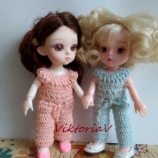 Две подружки-сестрички