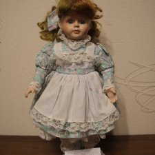 Фарфоровая куколка от Аманды Као