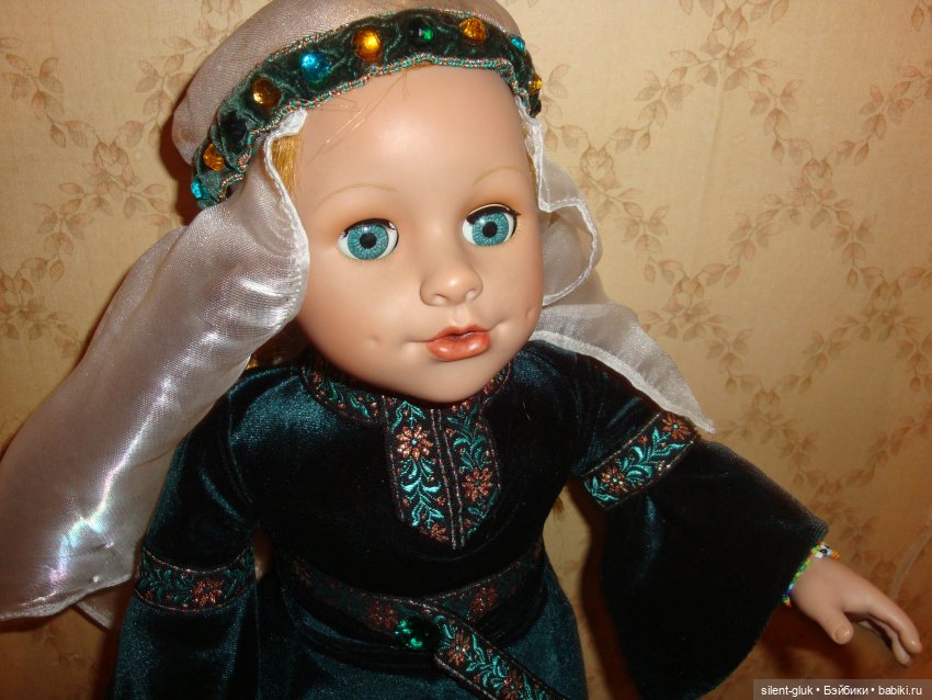 Еще раз Сашенька в "средневековом" платье (фото 6)