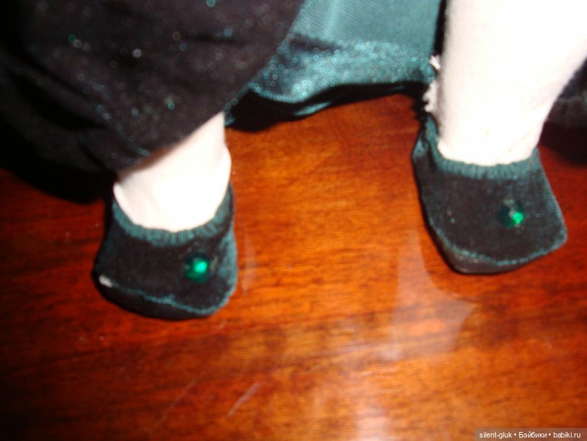 Еще раз Сашенька в "средневековом" платье (фото 5)