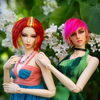 Дамы в цветах