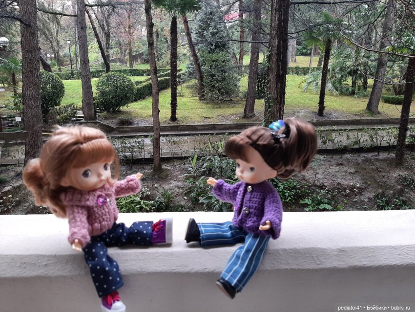 Весенние каникулы Карлы и компании. Часть первая (Солнце, море и первый дождик)