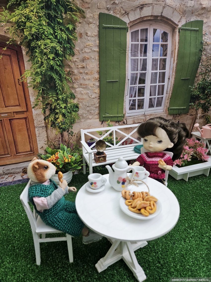 Загородная жизнь морского свина Густава