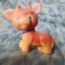 Бурёнка из Маслёнкино и другие литые резиновые игрушки