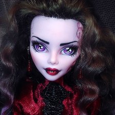 Хозяйка дома с привидениями - по мотивам легенды