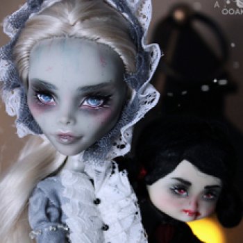 Тяжело бремя материнства, особенно когда ребенок - вампир