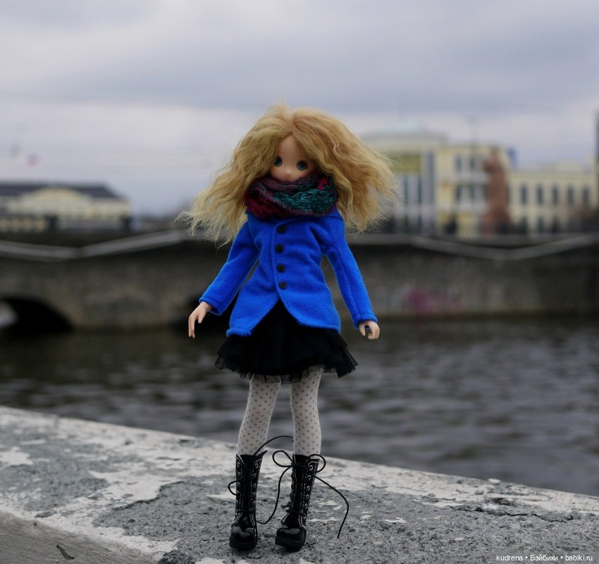 Луна: голова Parabox на теле Azone L