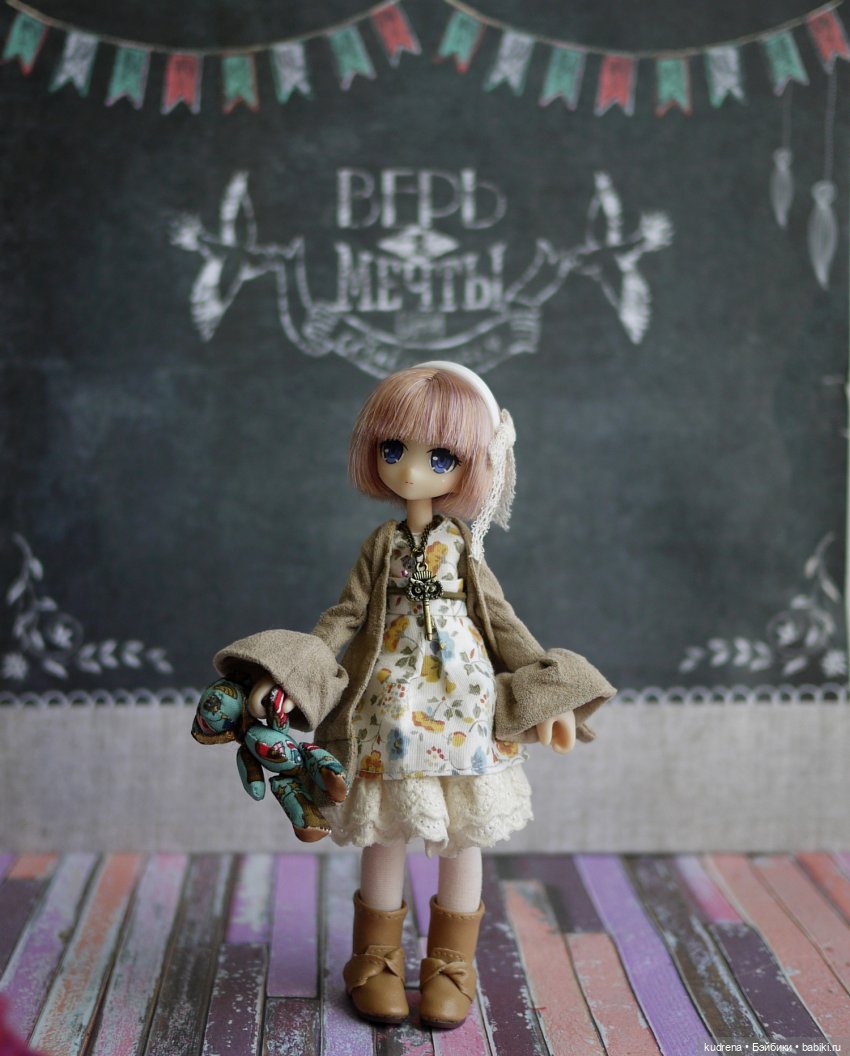 Маленькая серьёзная азонка (фото 2)