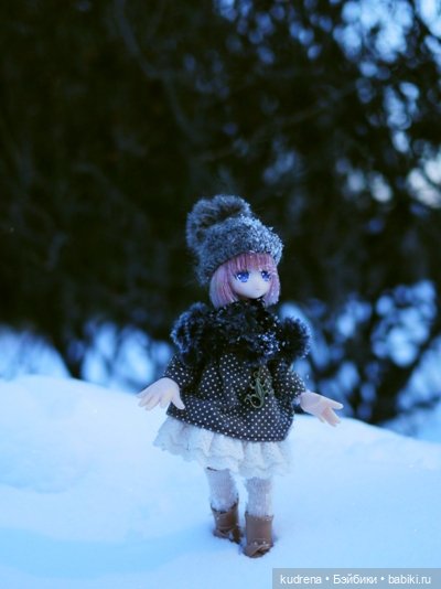 Маленькая серьёзная азонка (фото 3)