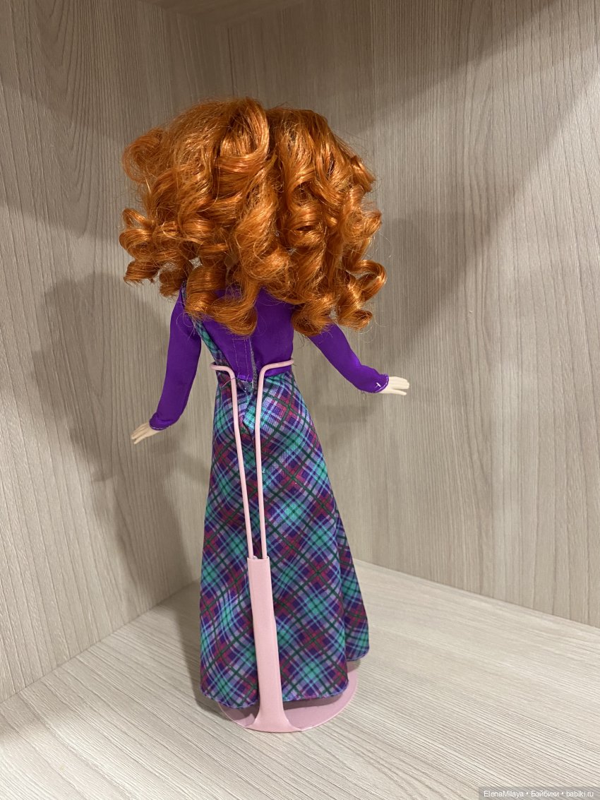 Наведение красоты игровым куклам