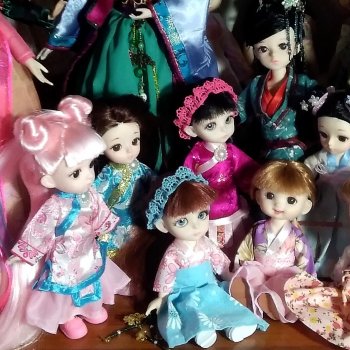 Полочка в шкафу