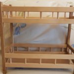 Набор: Винтажная деревянная двухъярусная кровать с новой постелькой